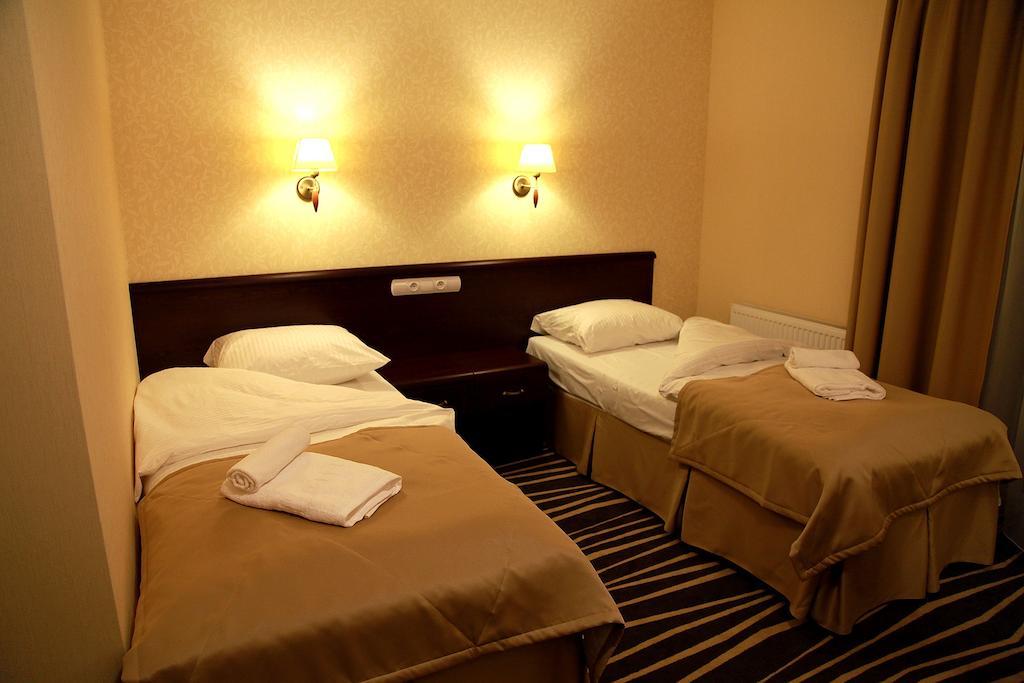 Hotel Adria Ruda Śląska Szoba fotó